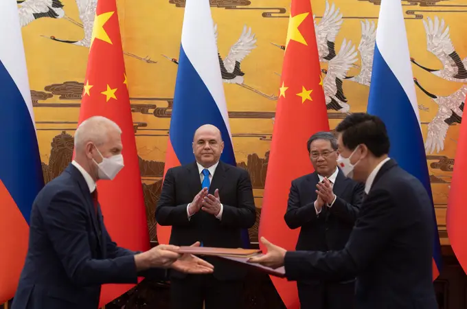 China aplaude el liderazgo de Putin y reivindica la estabilidad en Rusia tras la amenaza del golpe