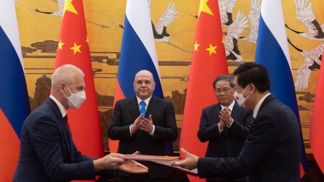 Russian Prime Minister Mishustin and Chinese Premier Qiang meet in Beijing