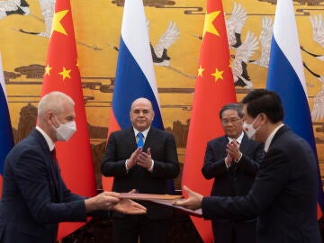 China aplaude el liderazgo de Putin y reivindica la estabilidad en Rusia tras la amenaza del golpe