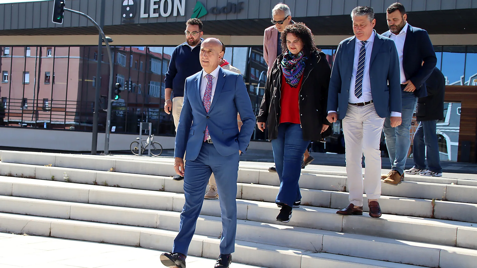 El alcalde de León y candidato del PSOE a la reelección, José Antonio Díez, antes de presentar su proyecto de integración ferroviaria en la ciudad