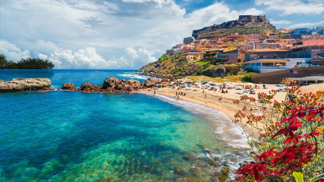 Olbia, una de sus playas, en la isla de Cerdeña.