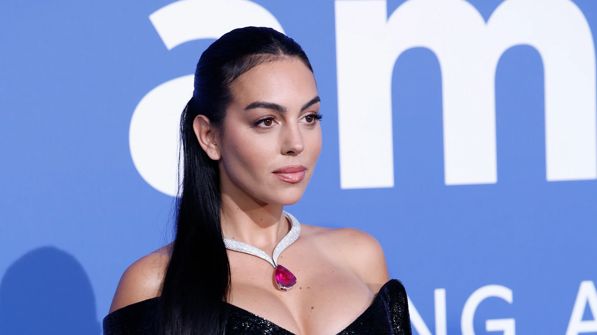 Cap D'antibes (France), 25/05/2023.- Georgina Rodriguez attends the Cinema Against AIDS amfAR Gala within the scope of the 76th annual Cannes Film Festival, at the 'Hotel du Cap-Eden-Roc' in Cap d'Antibes, France, 25 May 2023. The nonprofit organization American Foundation for AIDS Research (amfAR) was created in 1985. (Cine, Cine, Francia) EFE/EPA/SEBASTIEN NOGIER