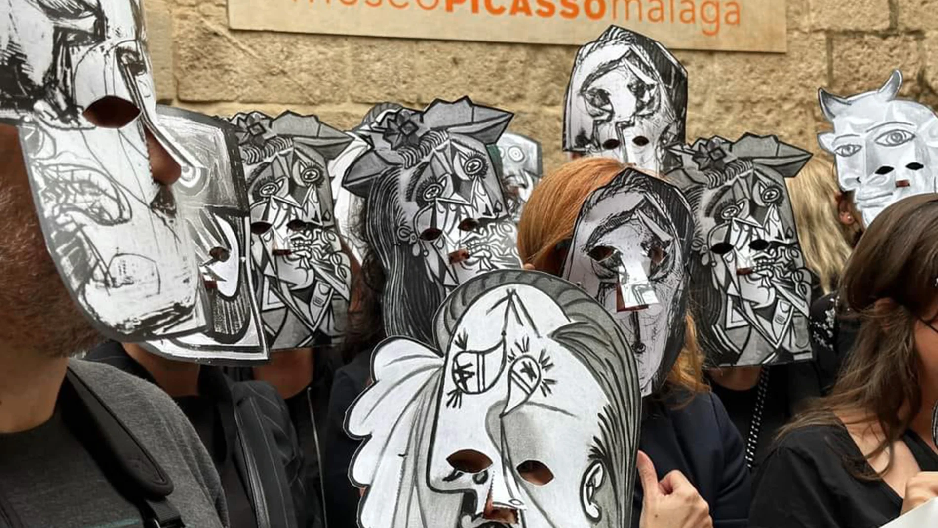Apoyo masivo a la huelga de los trabajadores del museo Picasso de Málaga
