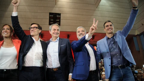 Illa, Collboni, Sánchez y Zapatero, en un acto electoral durante las municipales con la alcaldesa de Sabadell
