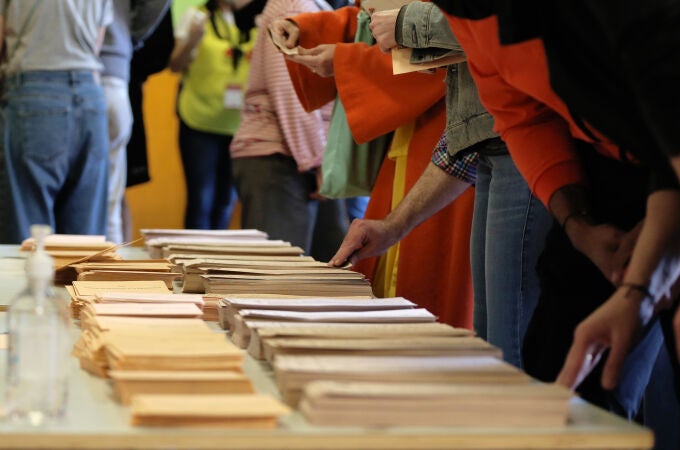 MADRID.-28M.- Más de 5,2 millones de madrileños tiene una cita con las urnas para renovar la Asamblea y 179 ayuntamientos