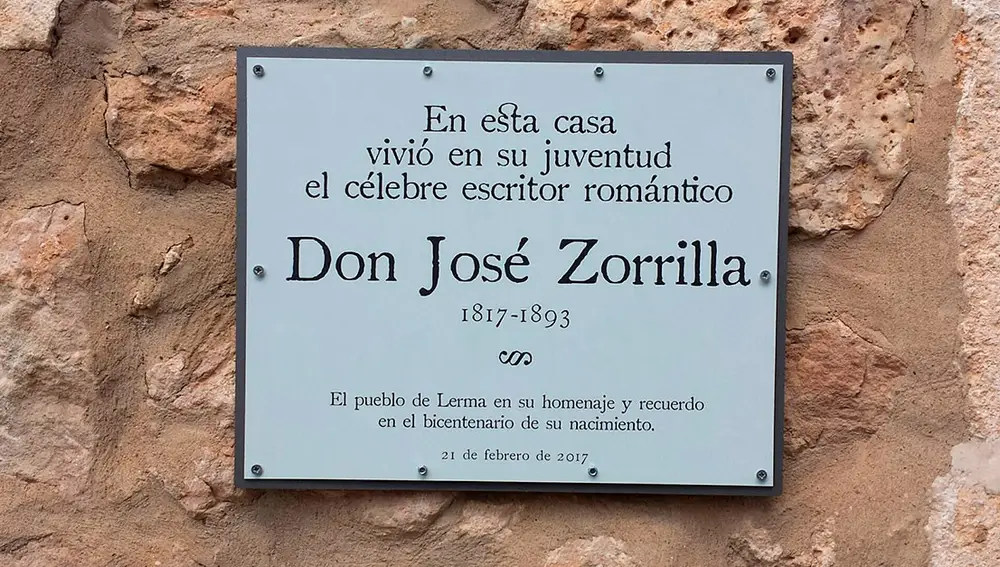 Placa donde se indica que aquí vivió Zorrilla