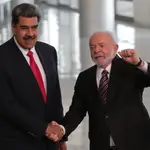 Lula da Silva recibe en Brasilia a su homólogo venezolano, Nicolás Maduro