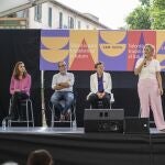 La candidata de Unidas Podemos a la Alcaldía de Palma, Lucía Muñoz, el vicepresidente del Govern, Juan Pedro Yllanes, la vicepresidenta Segunda del Gobierno y Ministra de Trabajo y Economía Social, y líder de Sumar, Yolanda Díaz, la candidata de Unidas Podemos a la Presidencia del Govern en Palma, Antònia Jover, y el candidato a la Presidencia del Consell de Mallorca, Iván Sevillano, participan en un mitin de EUIB en el Parque de las Estaciones, a 25 de mayo de 2023, en Palma de Mallorca.