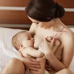 Mujer lactancia lactante bebé