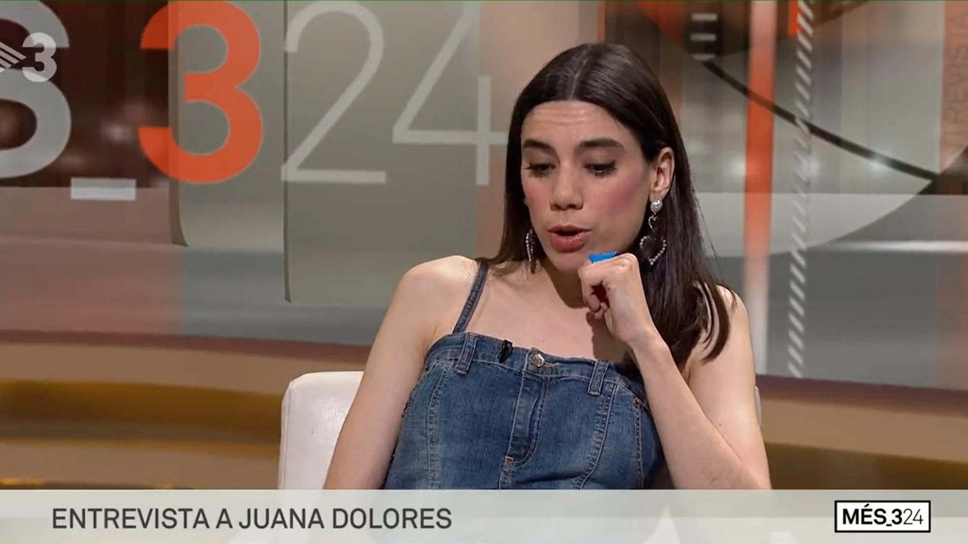 La poeta Juana Dolores, en TV3. "Ojalá le caiga un meteorito a Xavier Trias"