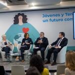 De izq. a dcha.: Lorenzo Cooklin, Silvia Arias, Teresa Martín, Mario Tascón y Andrés Medina