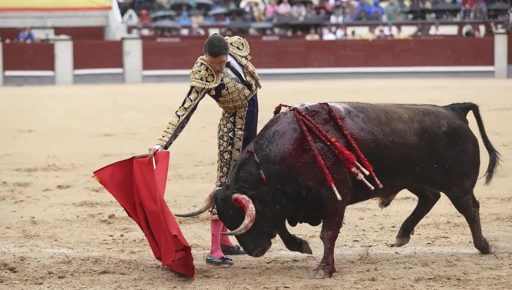 MADRID, 02/06/2023.- El diestro José Ignacio Uceda Leal durante el vigésimo primer festejo taurino de la Feria San Isidro, con toros de la ganadería del Torero, este viernes en la Monumental de Las Ventas, en Madrid. 