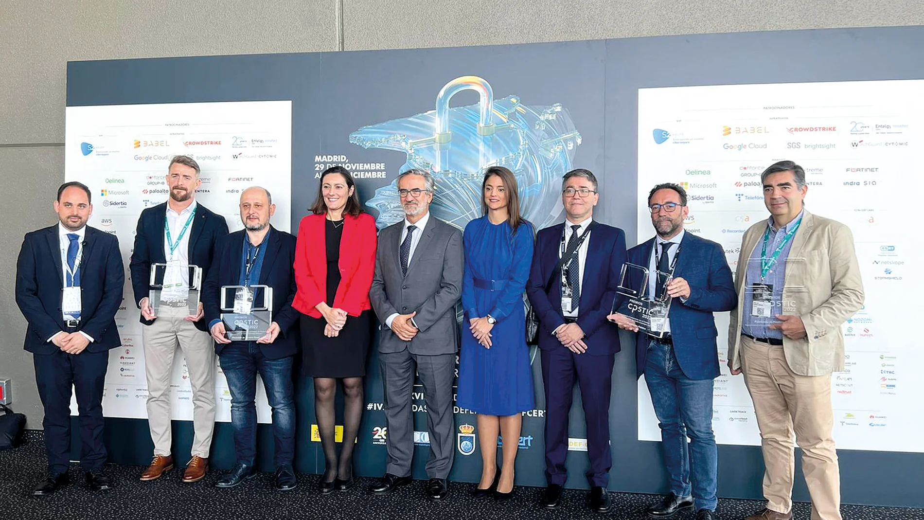 Open Cloud Factory tras recibir el premio SME CYPSTIC 2022 en las últimas Jornadas STIC