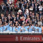 Los jugadores del City celebran su triunfo en la FA Cup