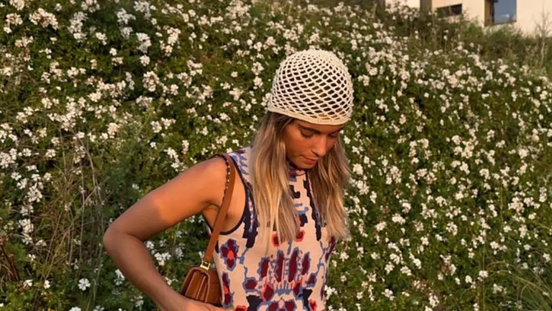 El casquete es el accesorio más viral de este verano