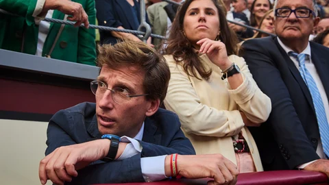 Paco Ureña y Emilio de Justo. Toros en Las Ventas, Corrida de la prensa. © Alberto R. Roldán / Diario La Razon