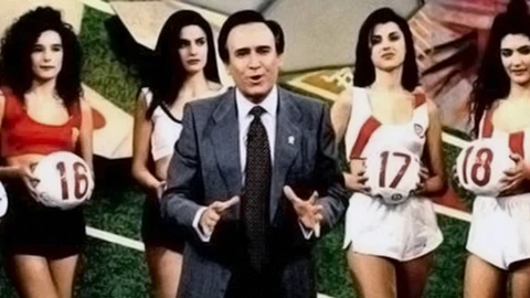 Manolo Escobar, como diría él, bien rodeado