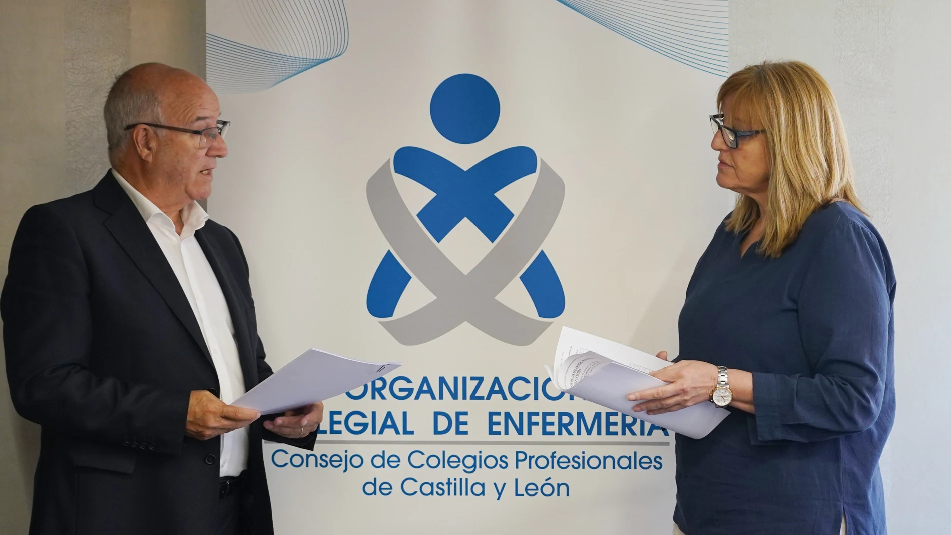 Enrique Ruiz Forner y Carmen Bárcena presentan el informe