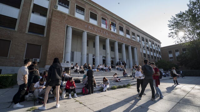 Un grupo de estudiantes durante la pasada Selectividad en Madrid