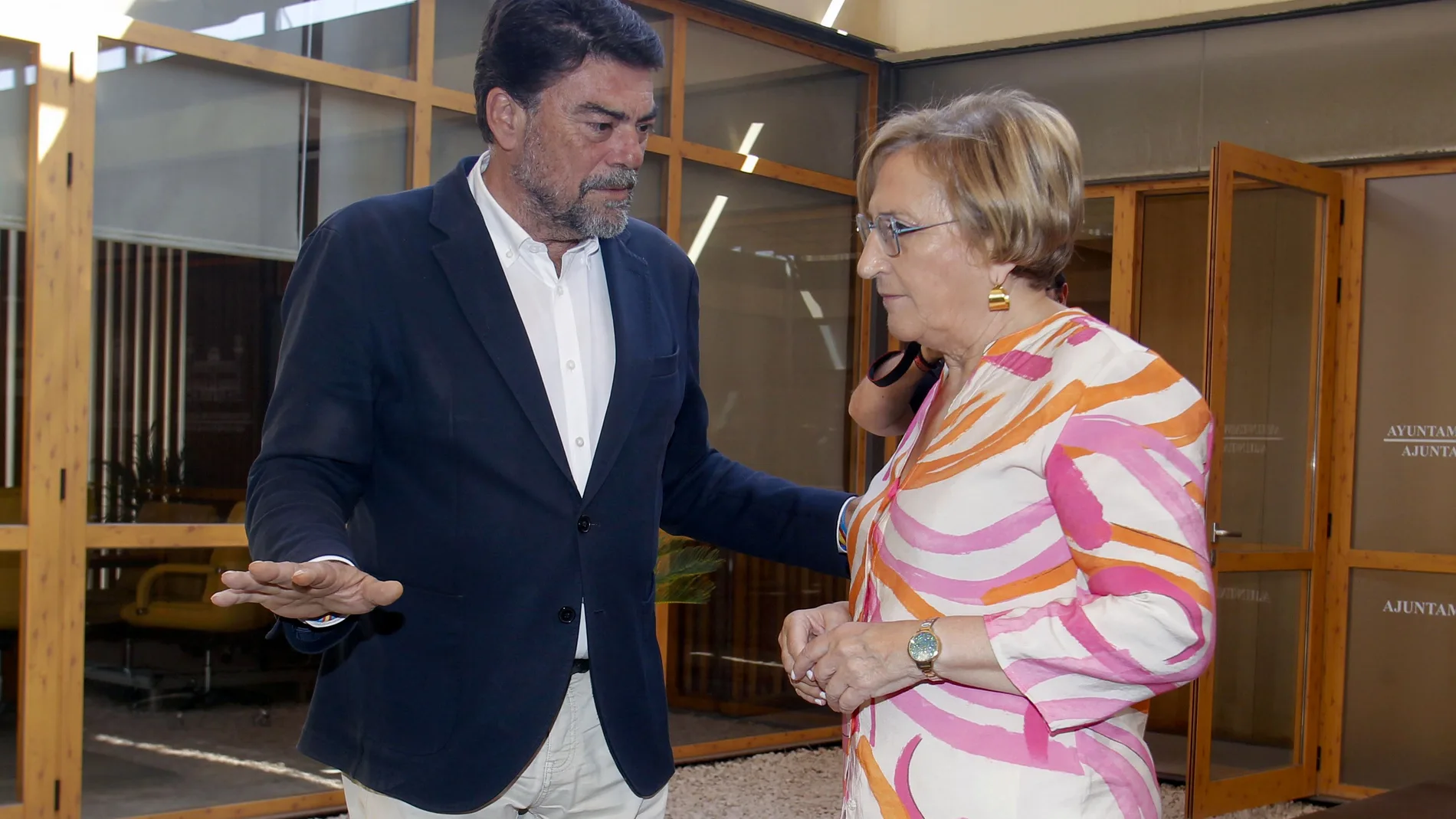 Barceló traslada a Barcala que el PSPV no le apoyará en el debate de investidura