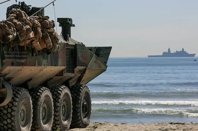Este es el ACV, el potente vehículo anfibio que usan los marines y que la Armada ha elegido para la Infantería de Marina 