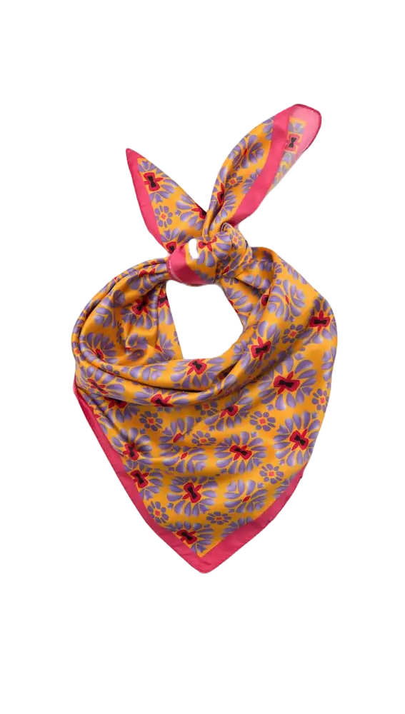 Geometric flower scarf 