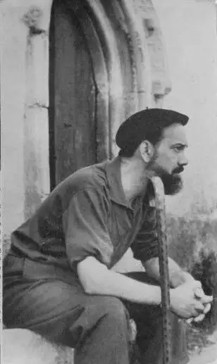 Camilo José Cela, durante su viaje por el Pirineo de Lleida