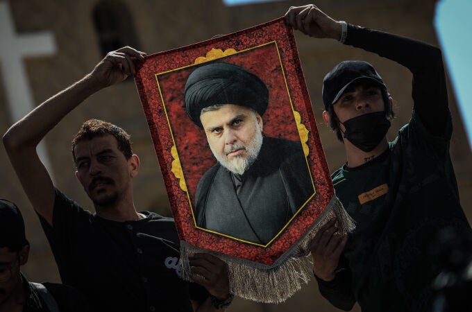 Irak.- Condenados a un año de cárcel 50 seguidores de Al Sadr que proclamaban al clérigo como un nuevo mesías