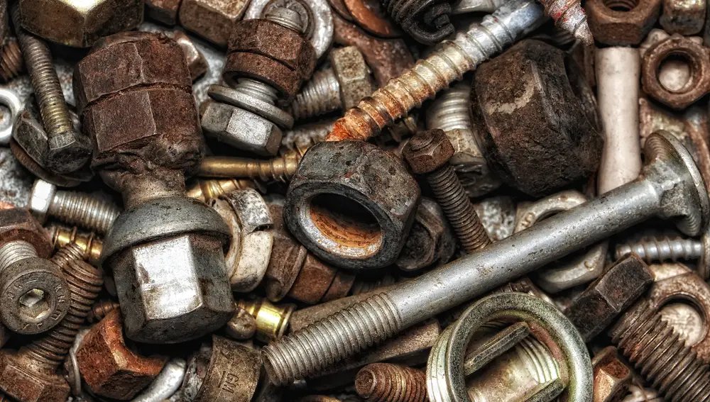Para proteger nuestras herramientas y objetos metálicos del óxido y la corrosión, lo mejor es alejarlos de la humedad