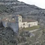 Finca con monasterio e iglesia a la venta en Soria