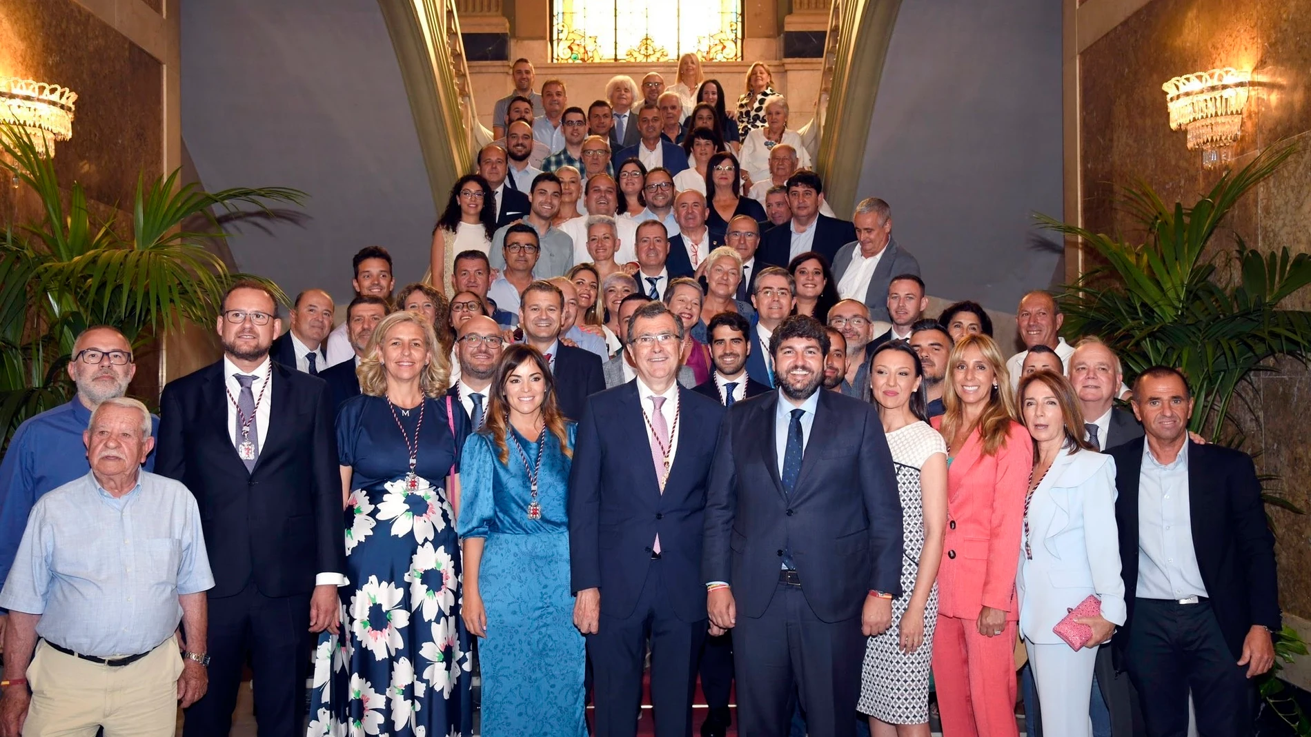 El presidente del PPRM, Fernando López Miras, no se ha querido perder la investidura de José Ballesta en Murcia TWITTER JOSÉ BALLESTA 17/06/2023