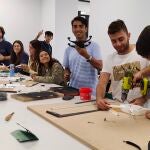 Estudiantes de la CEU UCH diseñan drones adaptados a marcas de automóviles como alternativa de producción para el sector