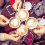 El aroma o el sabor del café mejora nuestro estado de ánimo, y se puede disfrutar en cualquier estación del año