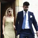 Gerard Piqué y Clara Chía acuden a la boda de Marc Piqué y María Valls
