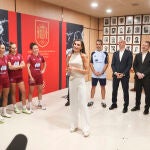 La reina Letizia visitó a la selección en Las Rozas
