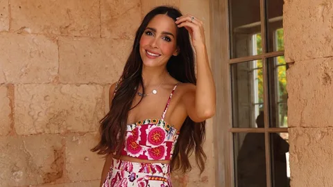 Rocío Osorno con conjunto de Mango.