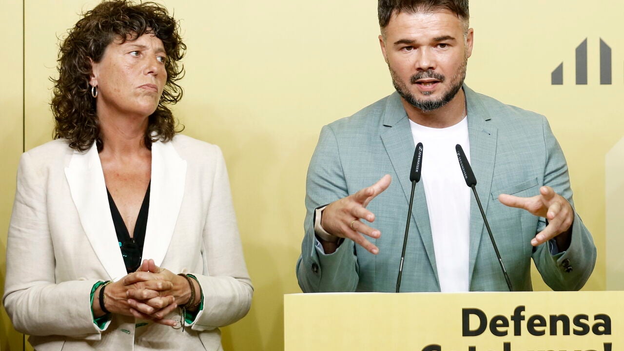 Marta Rovira, huida en Suiza, negociará por ERC la investidura de Sánchez