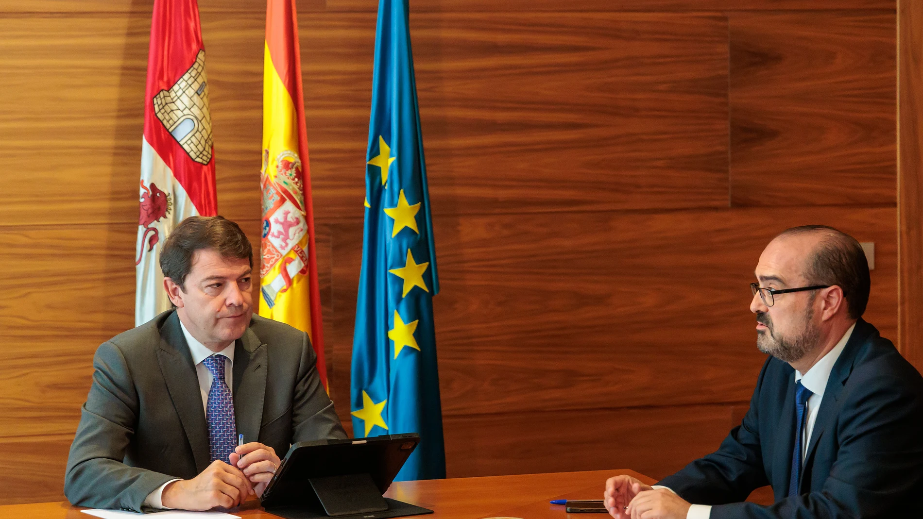 El presidente Alfonso Fernández Mañueco se reúne con el alcalde de Ponferrada, Marco Morala