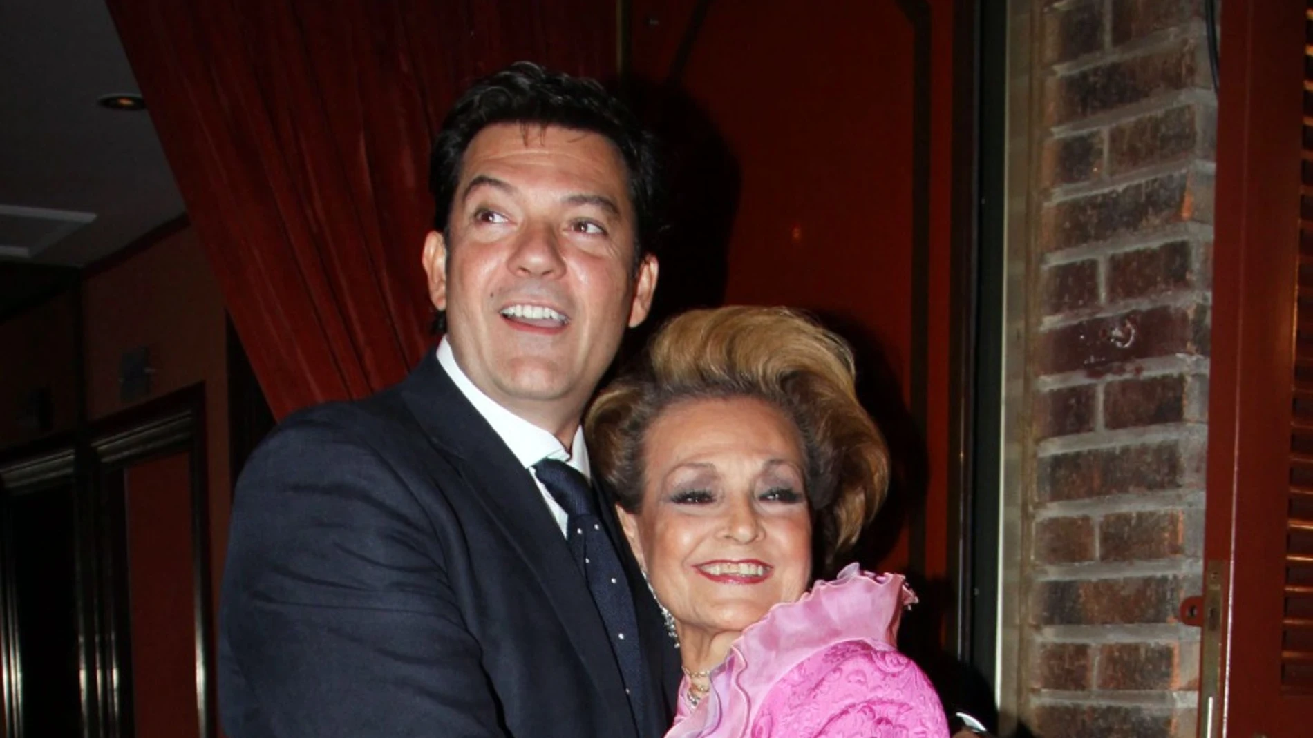 El hijo de Carmen Sevilla da explicaciones sobre el discreto adiós a su madre