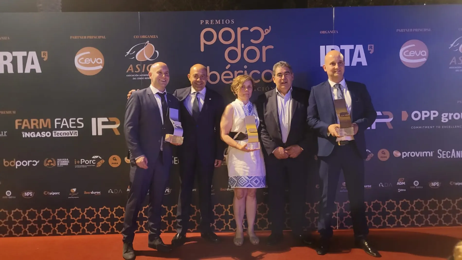 Representantes de ICPOR reciben el Porc d´Or Ibérico