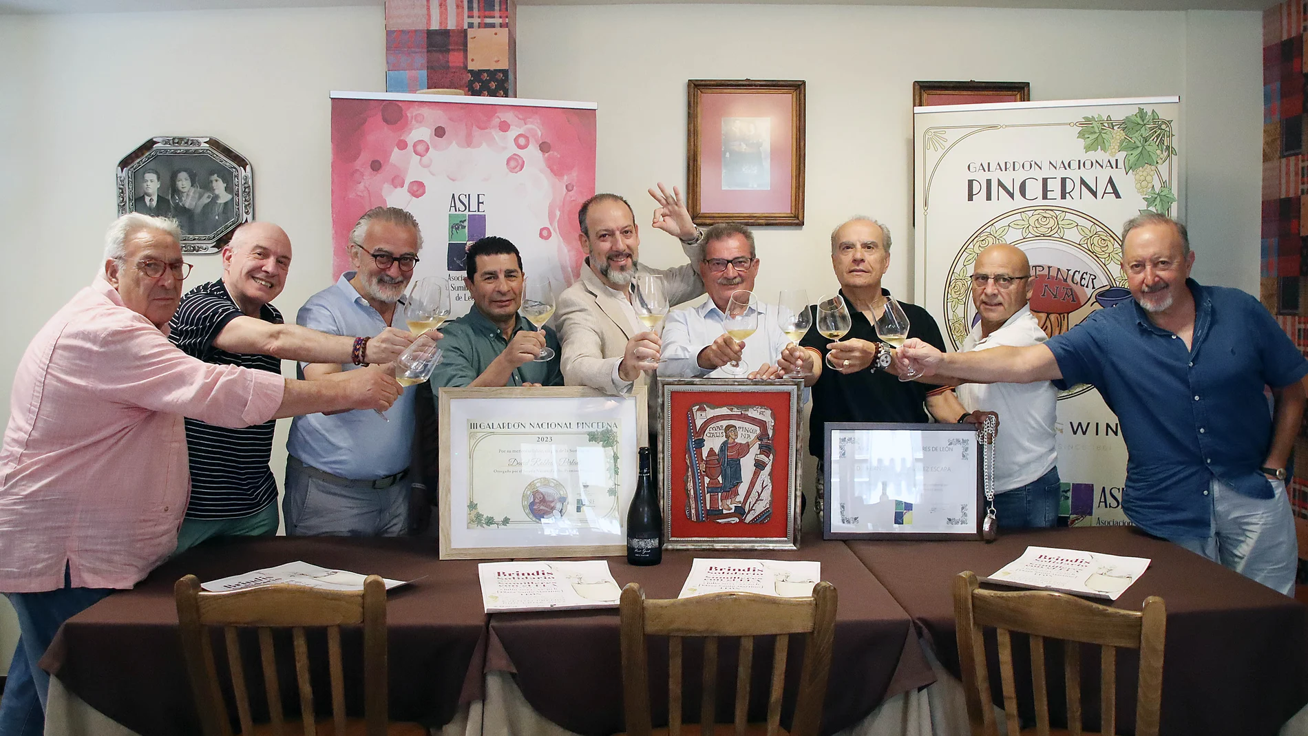 La Asociación de Sumilleres de León concede a David Robledo Perlado el III Premio Pincerna