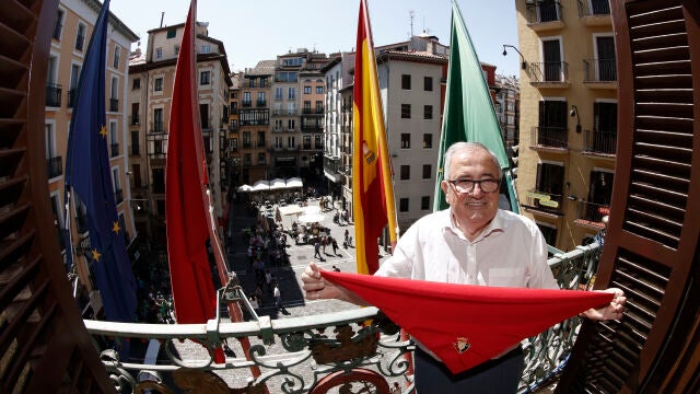 Luis Sabalza lanzará el cohete con el que arrancan los sanfermines