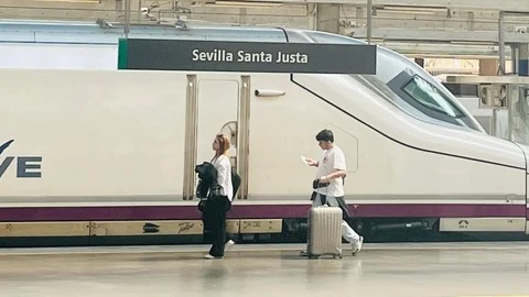 Economía/Transportes.- Renfe lanza una campaña de verano con billetes entre cinco y 19 euros para las familias