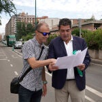 El concejal de Tráfico y Movilidad del Ayuntamiento de Valladolid, Alberto Gutiérrez Alberca, presenta la modificación del carril bici del paseo de Isabel la Católica