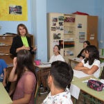 La consejera de Educación, Rocío Lucas, visita el CEIP Buenos Aires de Palencia, uno de los centros que ofrecerá clases extraordinarias para el alumnado de 6º de Primaria en julio