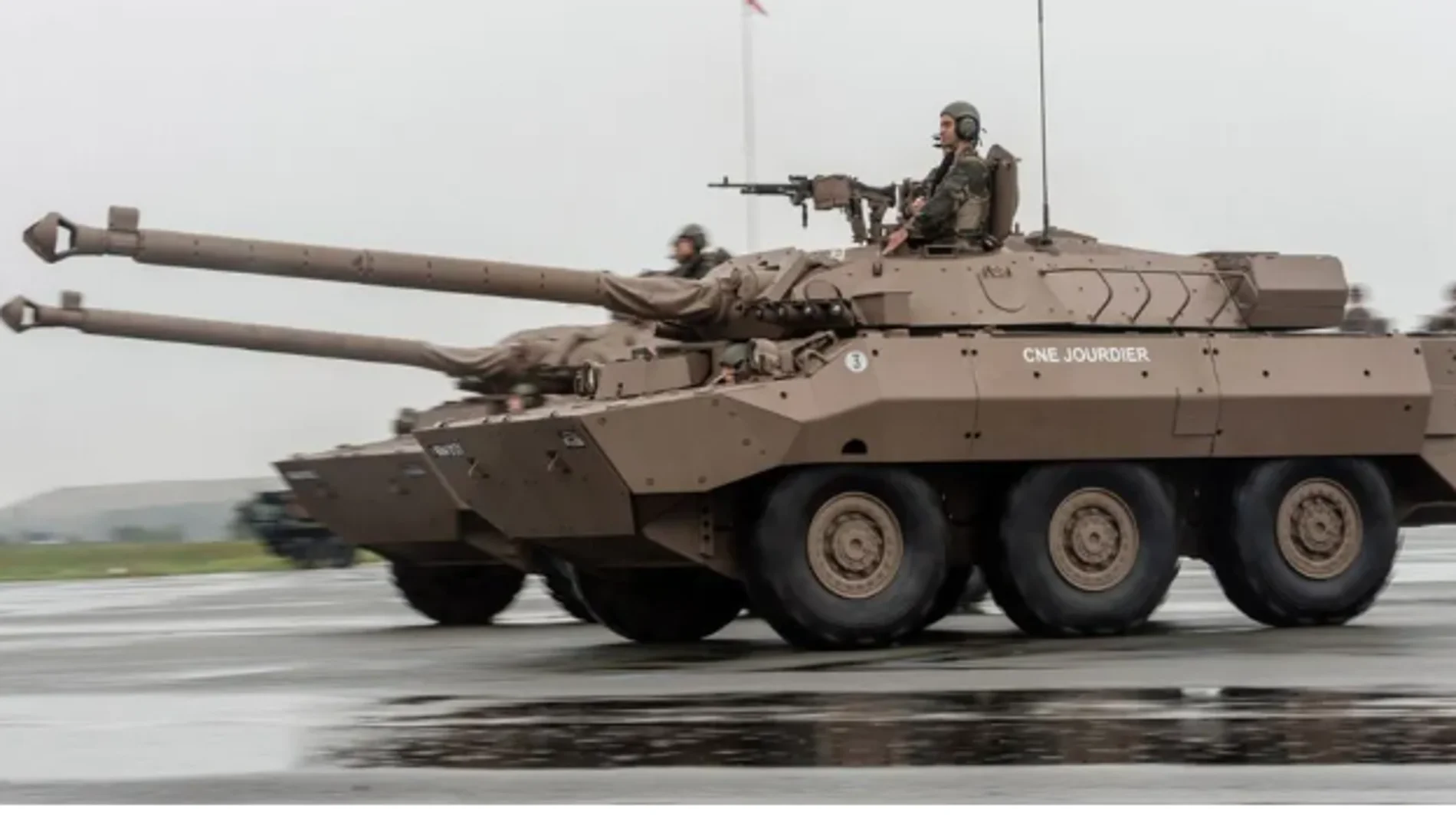 Un vehículo AMX-10 de fabricación francesa