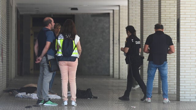Atraco en una sucursal de Banco Santander en Burgos que acabó con el atracador abatido