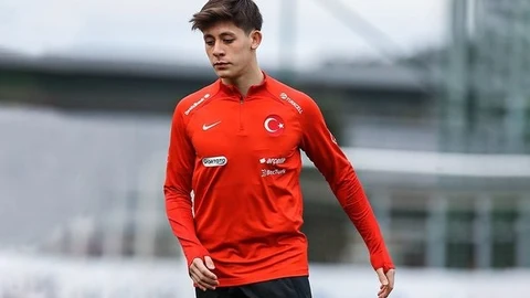 Fútbol.- Arda Güler, nuevo jugador del Real Madrid por las próximas seis temporadas
