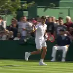 El argentino Fede Coria, durante su partido contra Ivashka en Wimbledon