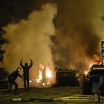 Manifestantes se enfrentan a la Policía en Nanterre, en la periferia de París, en la noche del 29 de junio